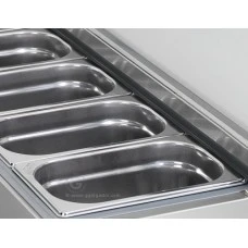 Холодильний стіл для піци PREMIUM - 1,4 x 0,7 m - 3 скляних дверей GGM Gastro
